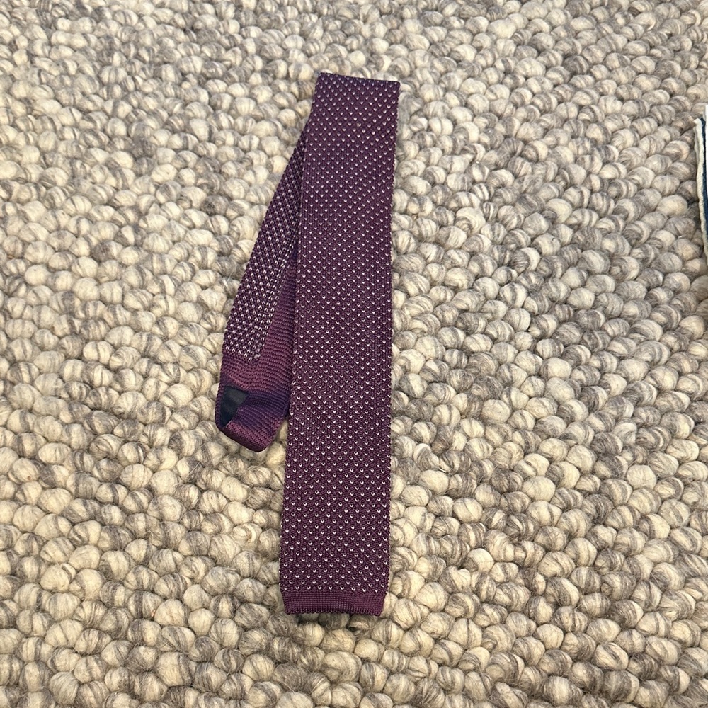 Brooks Brothers Textured Knit Tie in Deep Plum